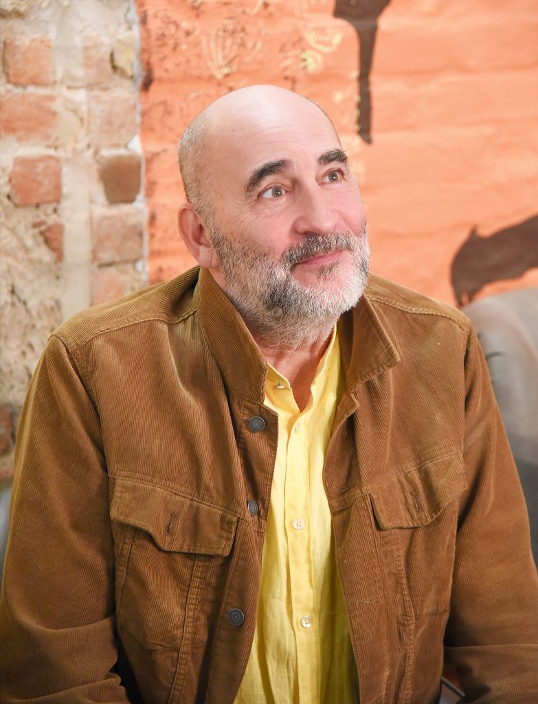 central-0729820556 - Story