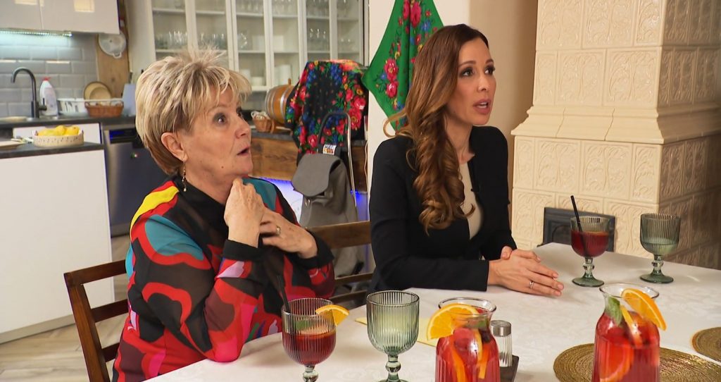 Demcsak Zsuzsa Bay Eva - Story