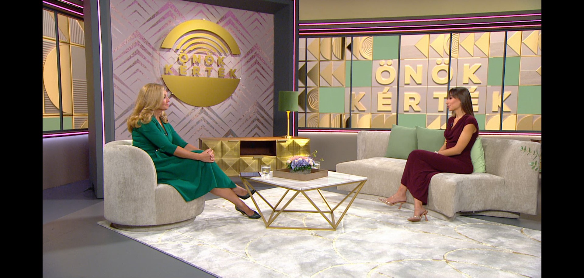 Novodomszky Eva Totfalusi Fanni - Story