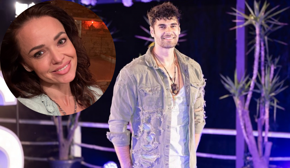 Plain White Background (2) - Story