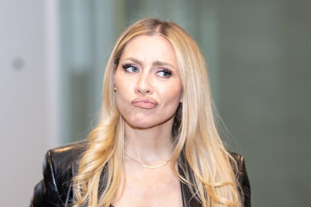 Hargitai Bea - Story