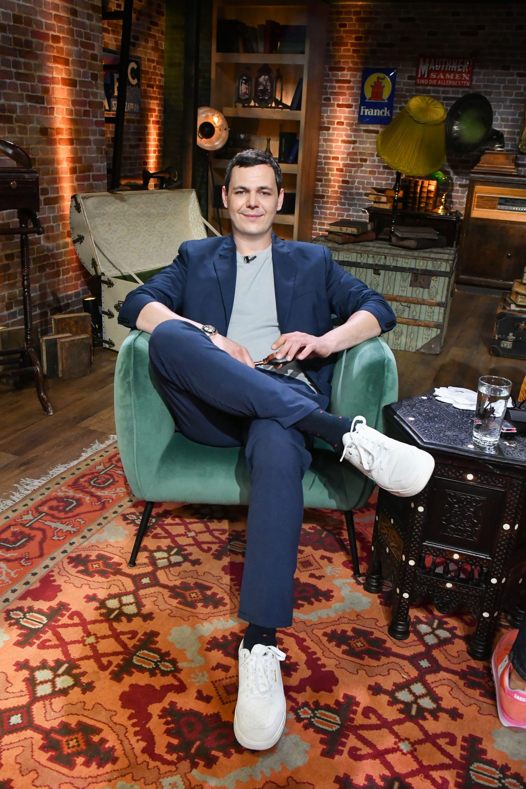 Nagyházi Lőrinc - Story