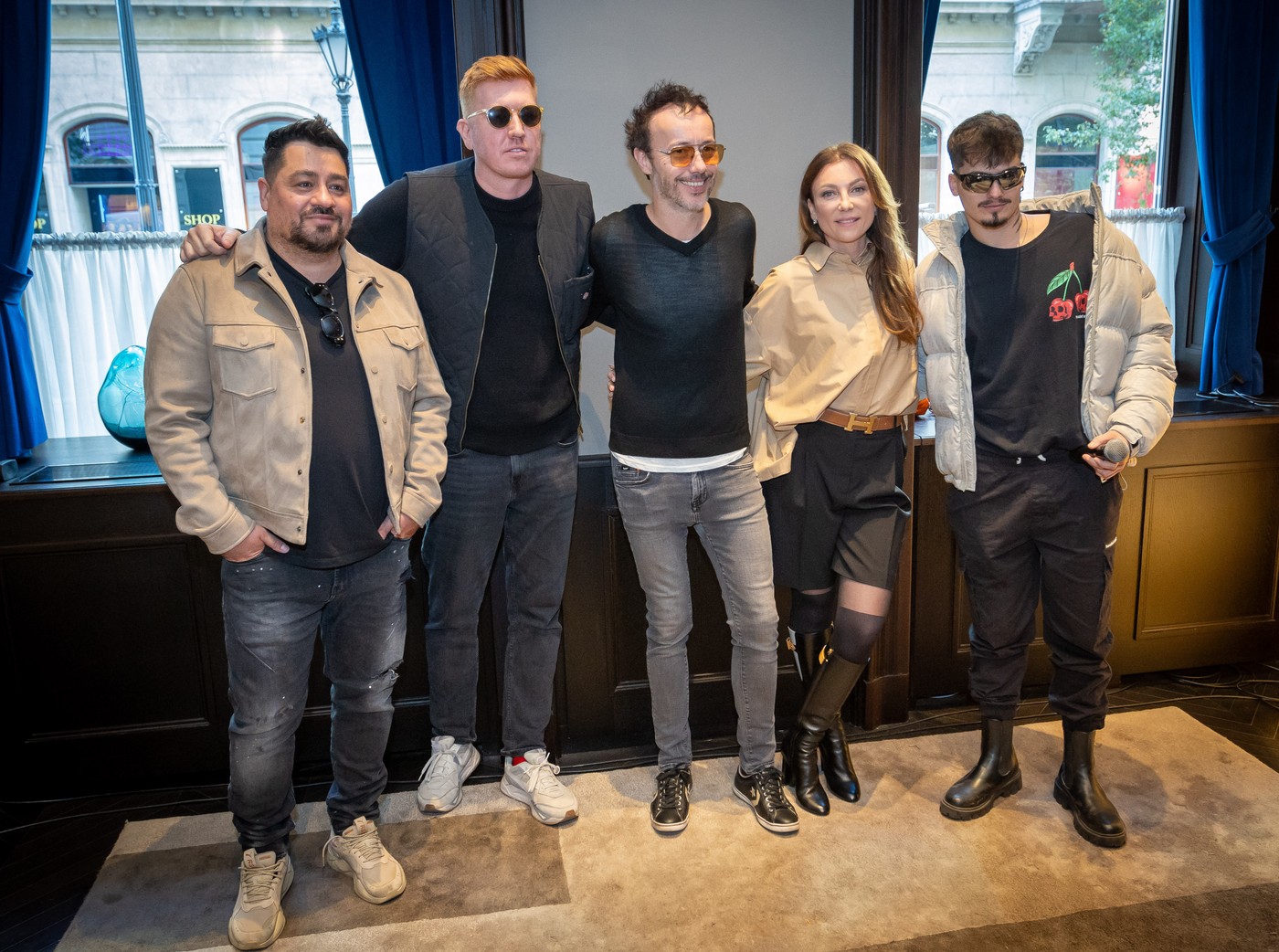 B-j Molnár Ferenc Caramel Marsalkó Dávid Papp Szabi Szabolcs Rúzsa Magdi Magdolna Marics Peti Péter - Story