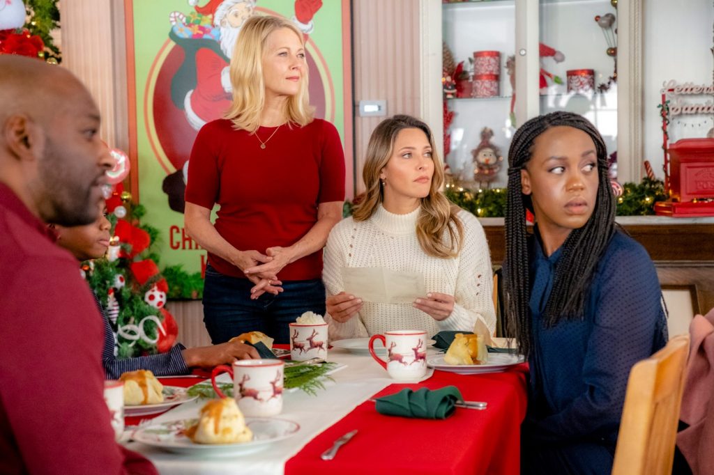 Christmas in Evergreen Letters to Santa Final Photo Assets - Story