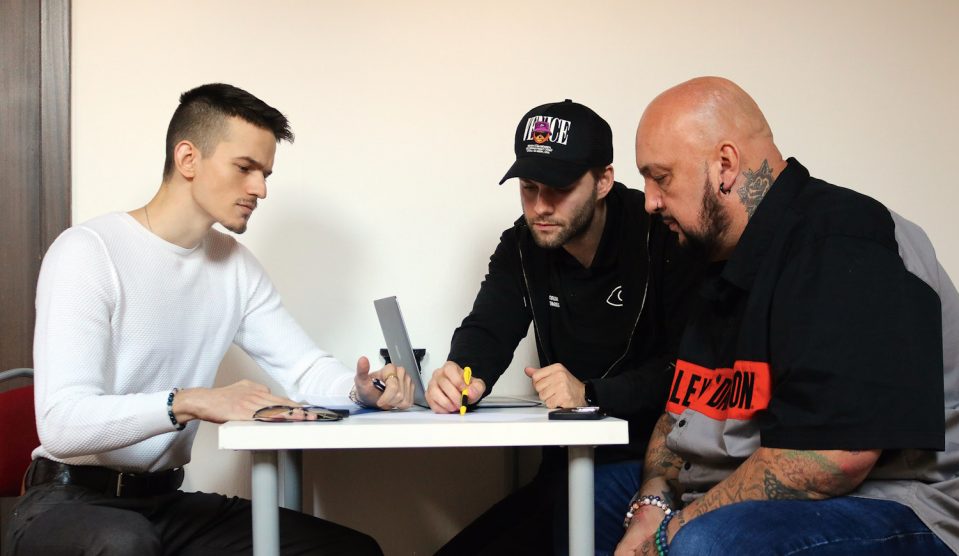 rekasi zsigmond - Story