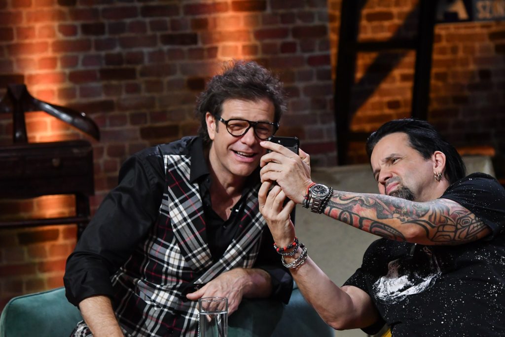 b-j Till Attila Tilla Fejes Tamás - Story