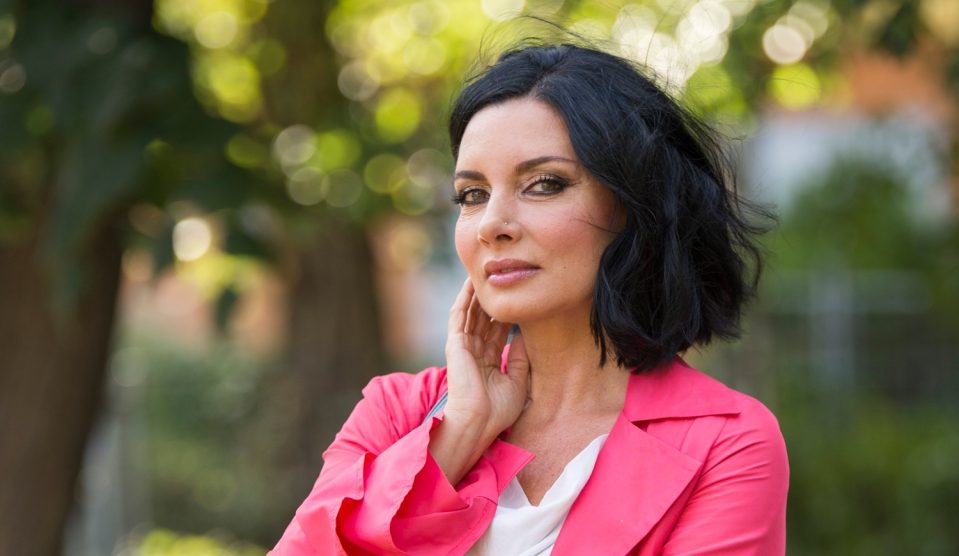 gregor_bernadett - Story