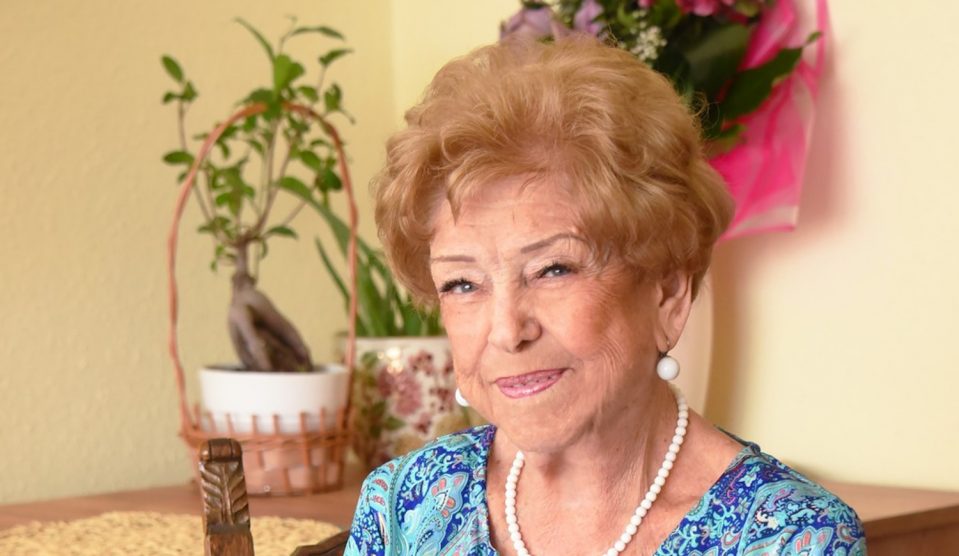 pasztor erzsi - Story