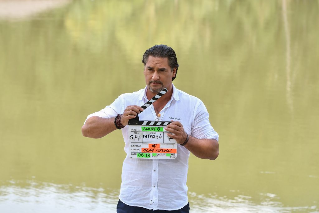 Árpa Attila - Story