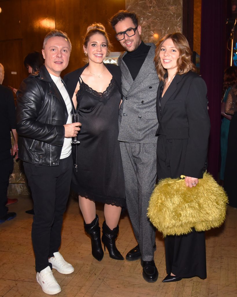 b-j Serbán Attila Nyári Dia H Varga Tamás Munkácsy Kata - Story