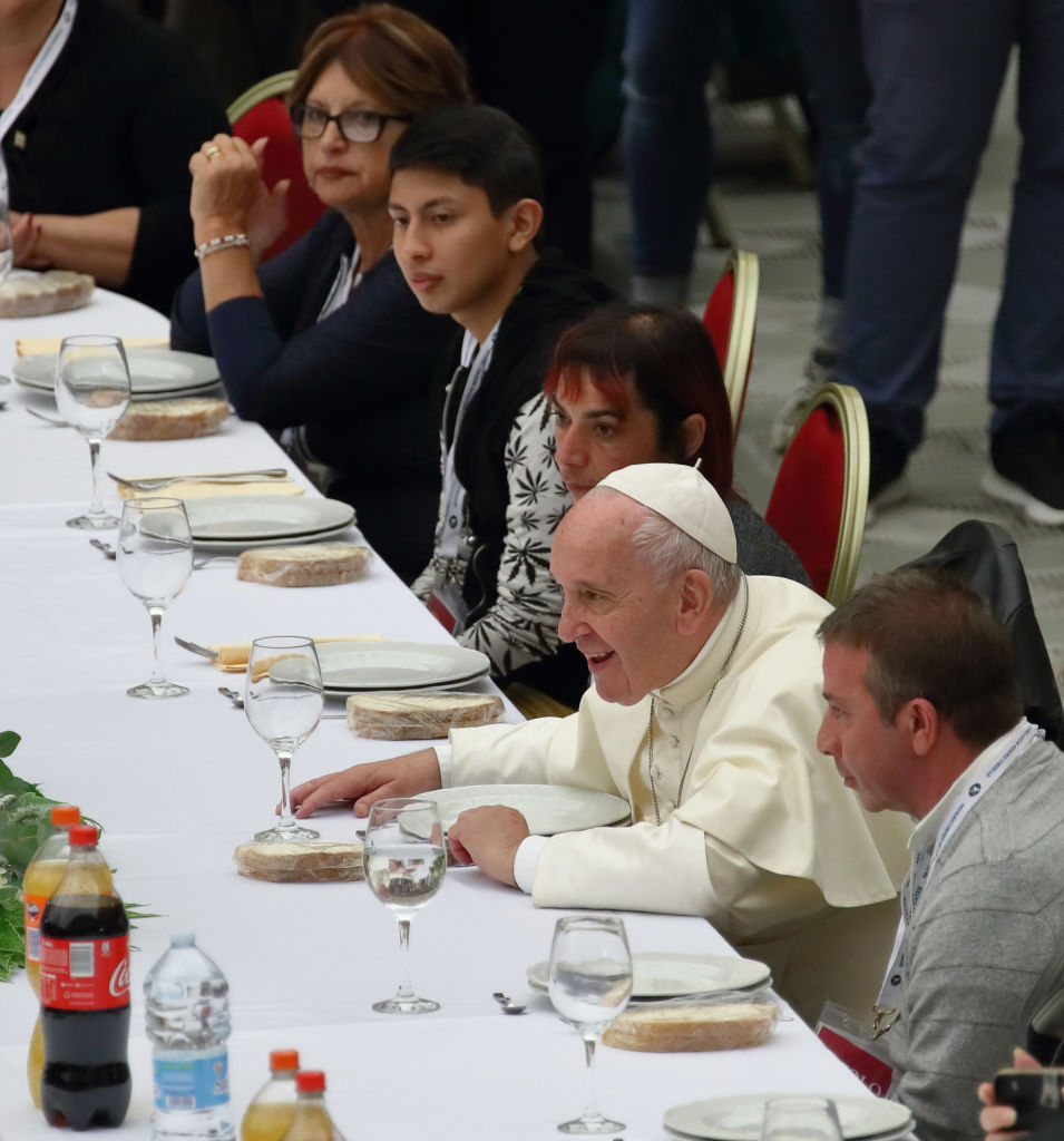 Pope Francis with the poor in the Vatican - Story