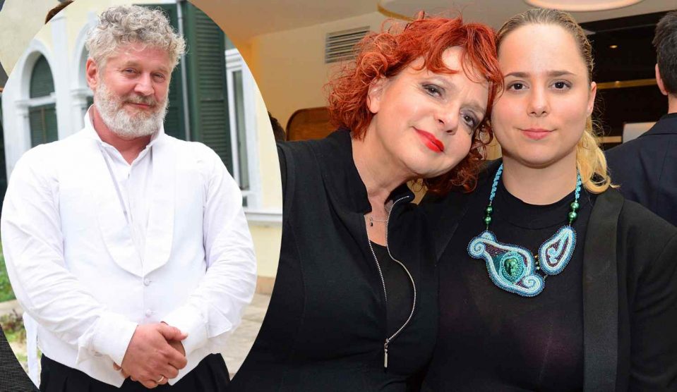 Tarjan Zsofi-Gorog Laszlo-Hernadi Judit - Story