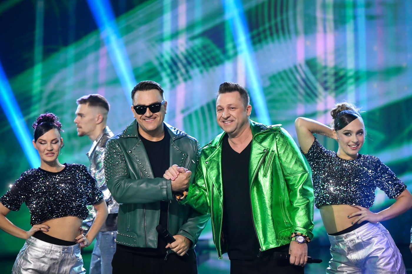 V-Tech - b-j Szamóca Varga József Kefir Kecskés Tibor - Story