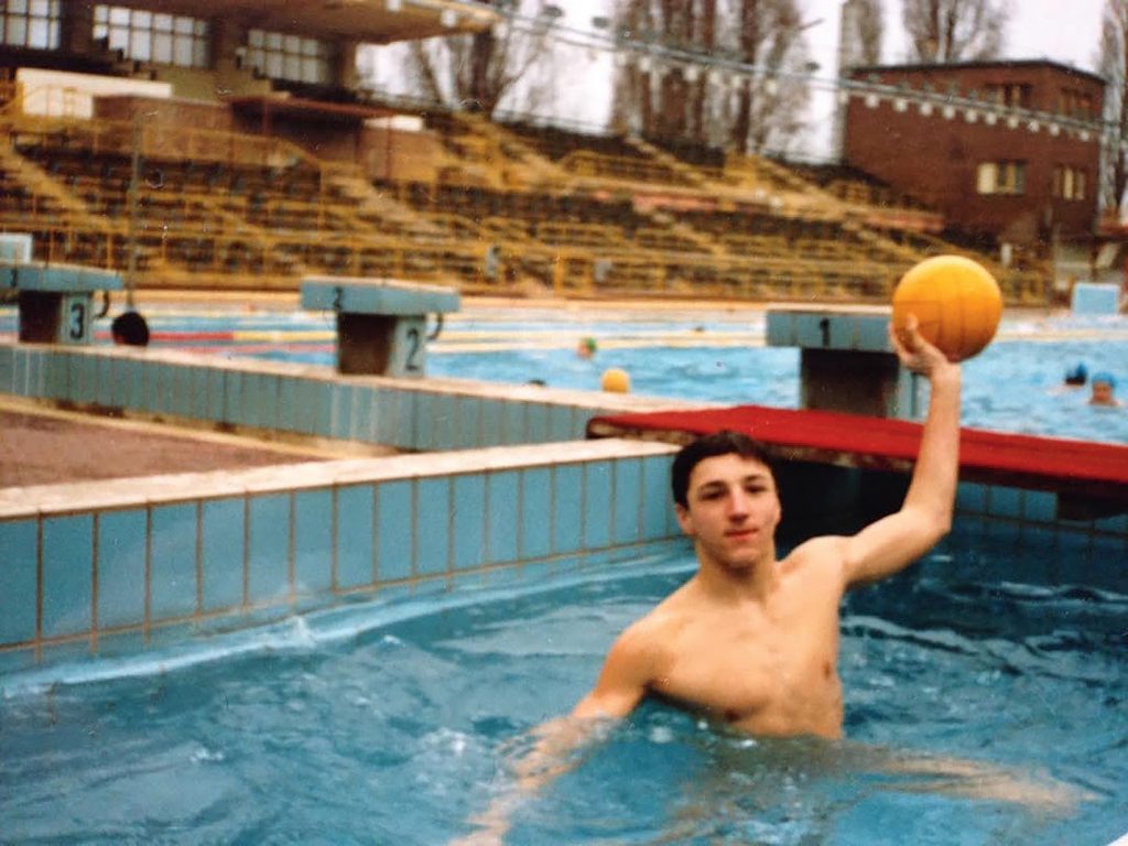 kiss gergely 3 - Story