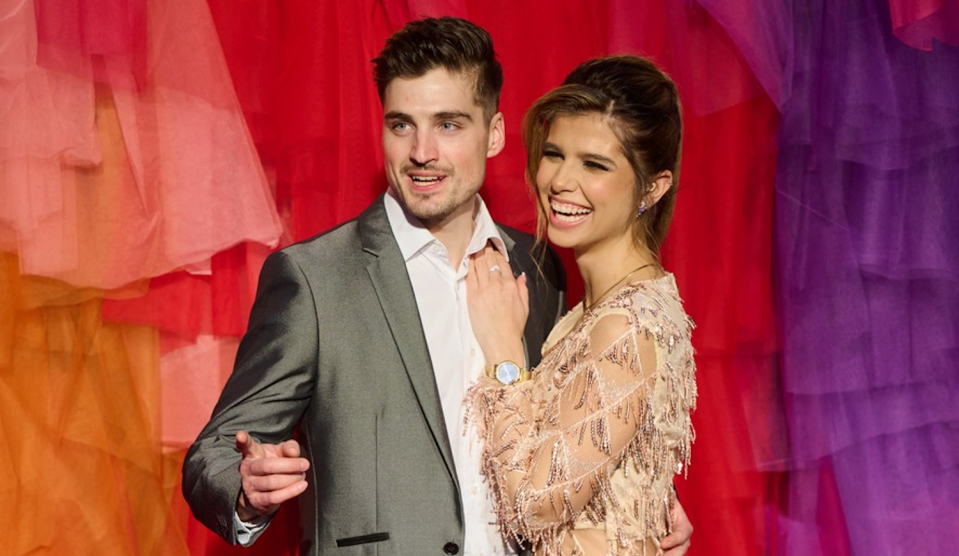 somhegyi krisztian viczian viktoria - Story