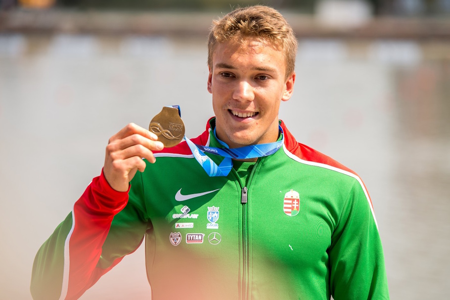 Kopasz Bálint - Story