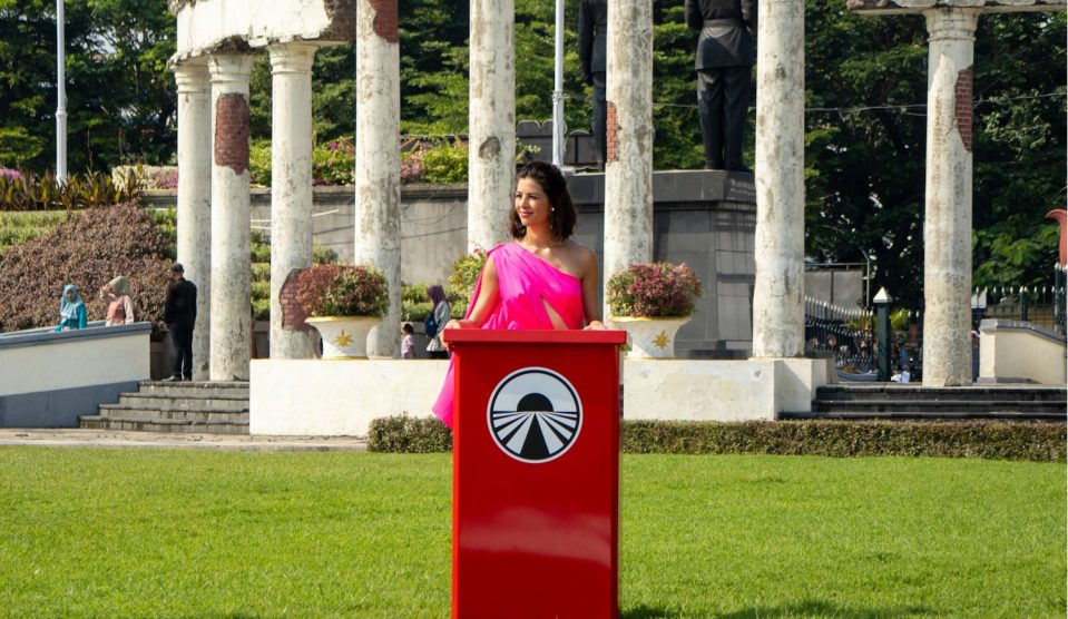 azsiaexpressz_nora - Story