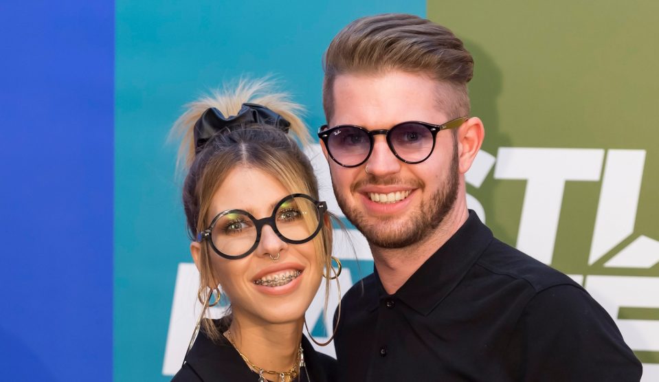 cynthia dictator molnar tamas - Story